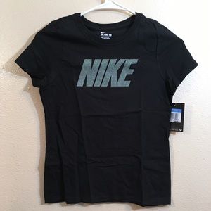 3/$25 NEW Nike Girls Youth Tee T Shirt AJ5932-010